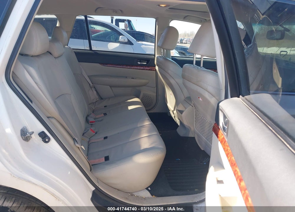 2011 SUBARU OUTBACK 3.6R LIMITED VIN: 4S4BRDLC1B2362000