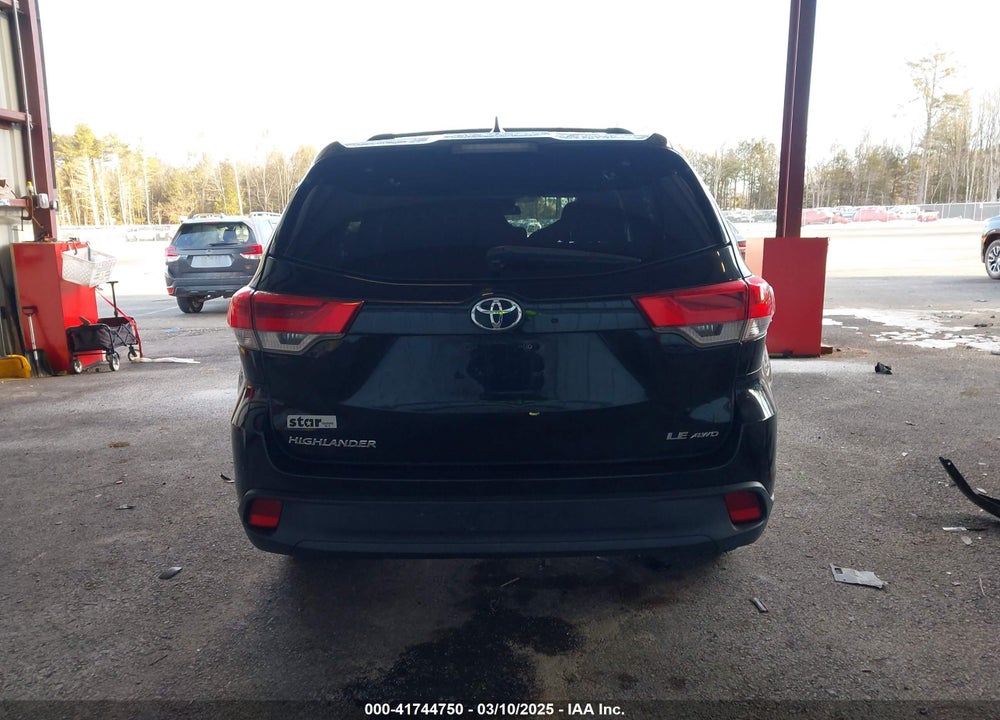 2017 TOYOTA HIGHLANDER VIN: 5TDBZRFH4HS445057