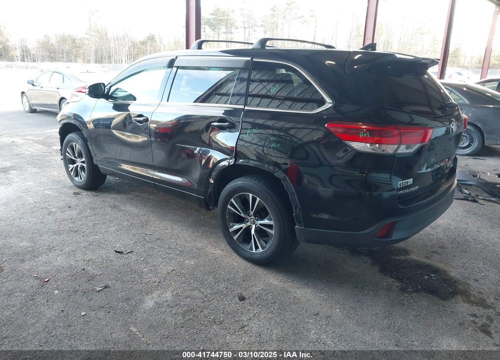2017 TOYOTA HIGHLANDER VIN: 5TDBZRFH4HS445057