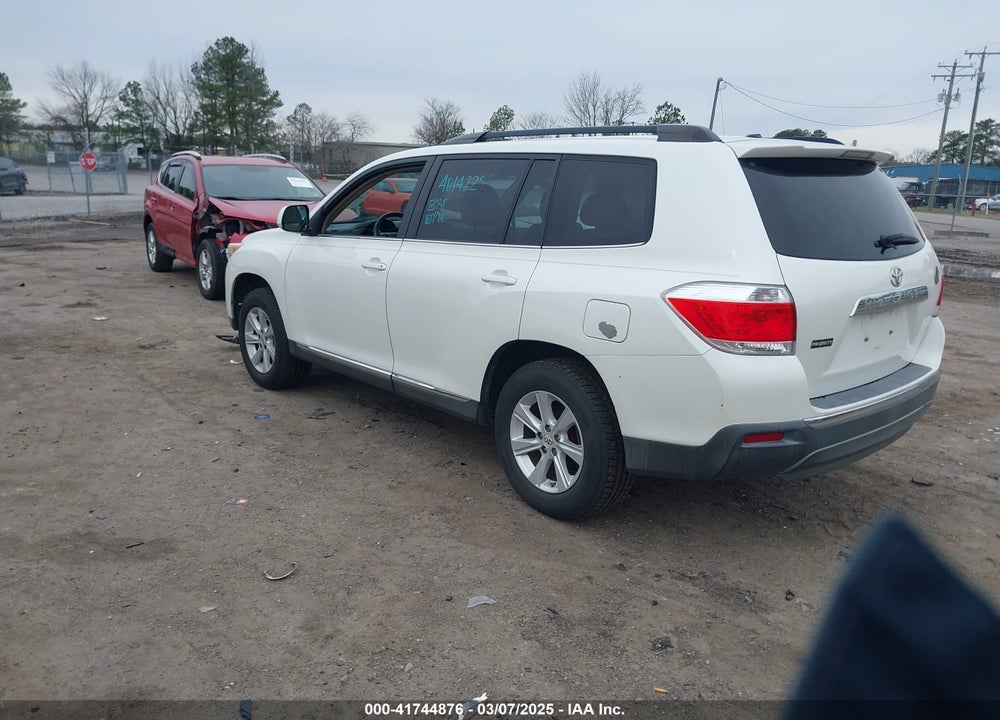 2011 TOYOTA HIGHLANDER VIN: 5TDBK3EH3BS047297