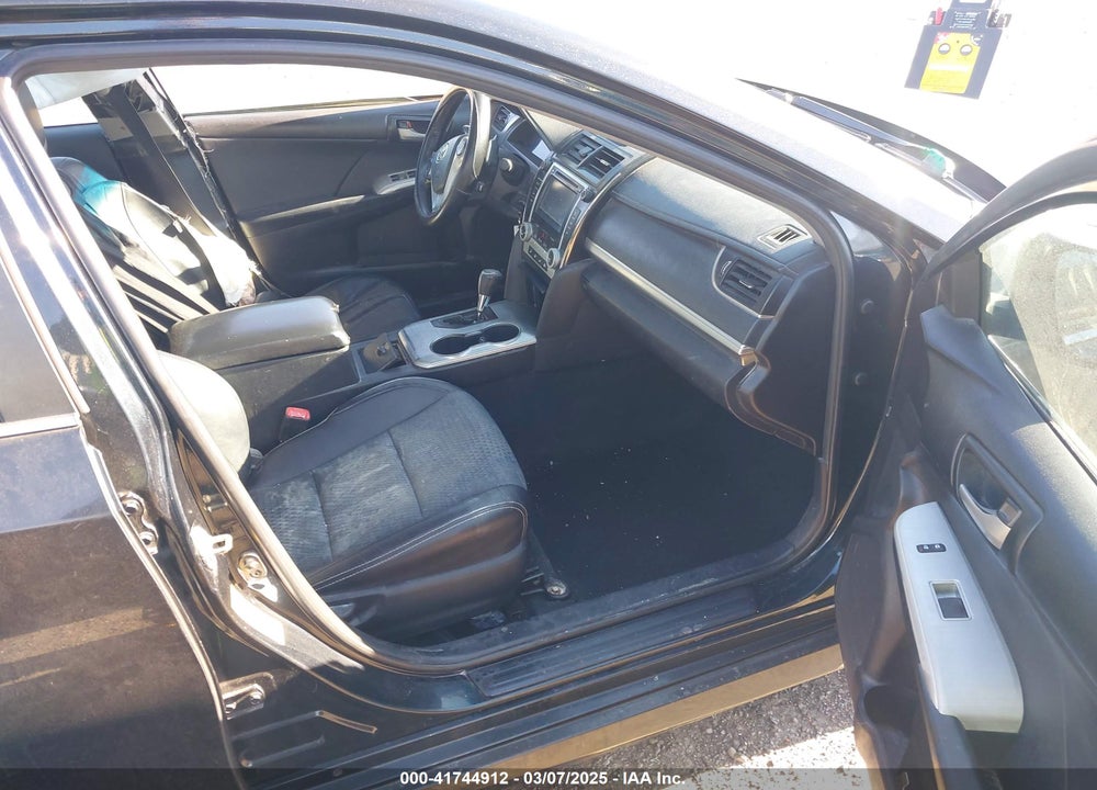 2014 TOYOTA CAMRY VIN: 4T1BF1FK3EU733418