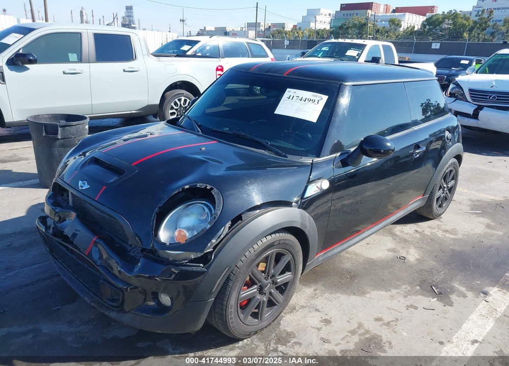 2013 MINI HARDTOP VIN: WMWSV3C56DT394382