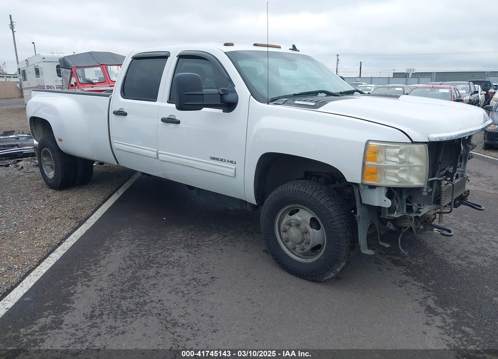 2011 CHEVROLET SILVERADO 3500HD LT VIN: 1GC4K0C84BF100499