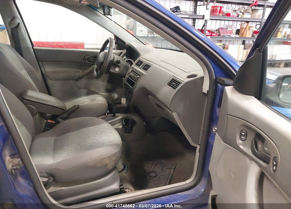 2005 FORD FOCUS VIN: 1FAFP34N35W289964