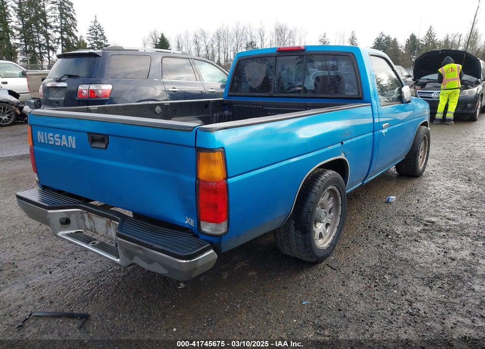 1996 NISSAN TRUCK VIN: 1N6SD11S9TC315222