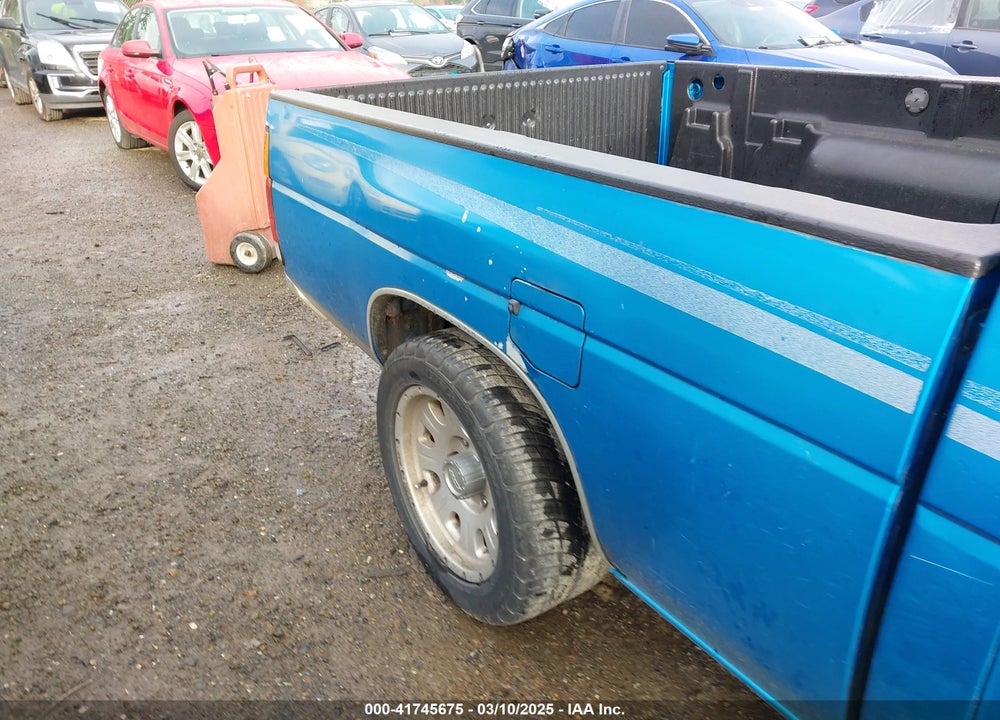 1996 NISSAN TRUCK VIN: 1N6SD11S9TC315222