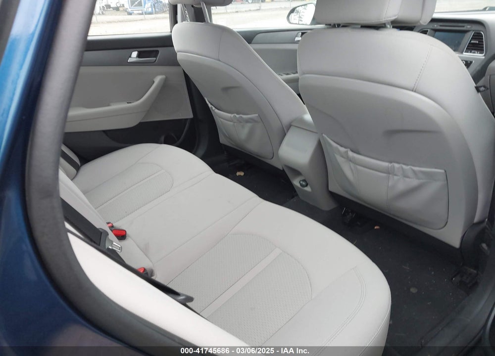 2016 HYUNDAI SONATA VIN: 5NPE24AF7GH316261