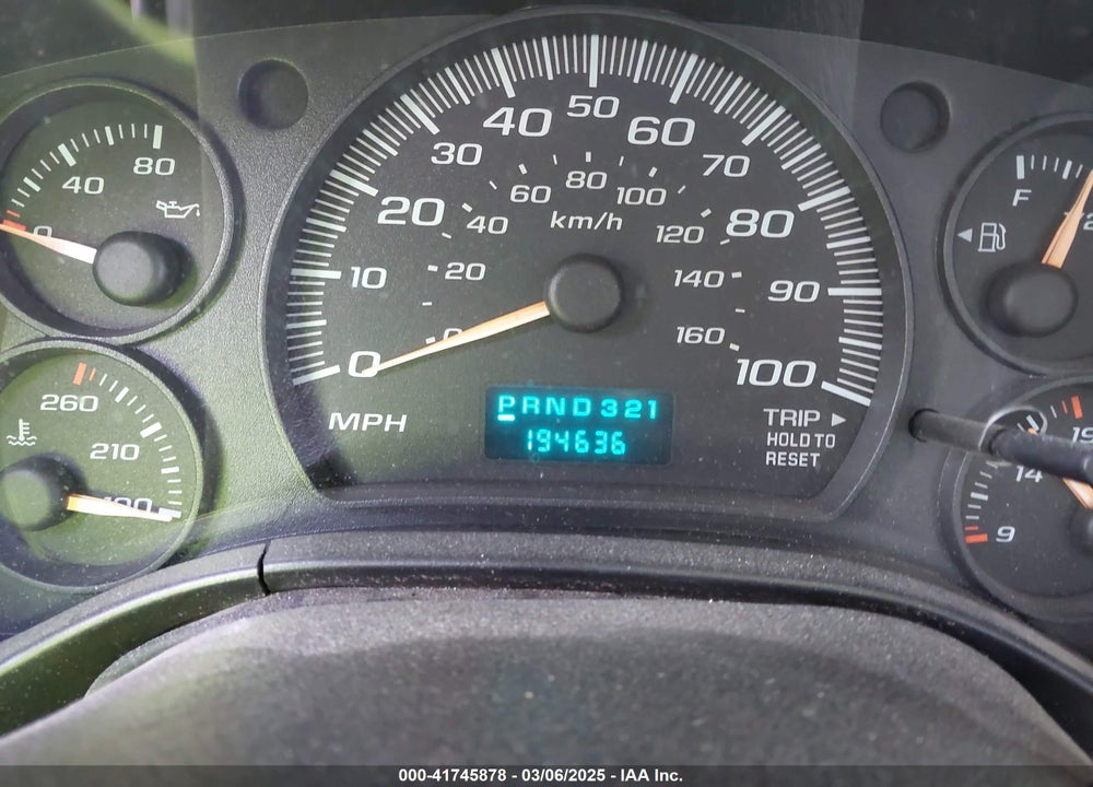 2004 CHEVROLET EXPRESS VIN: 1GAHG39U641170703