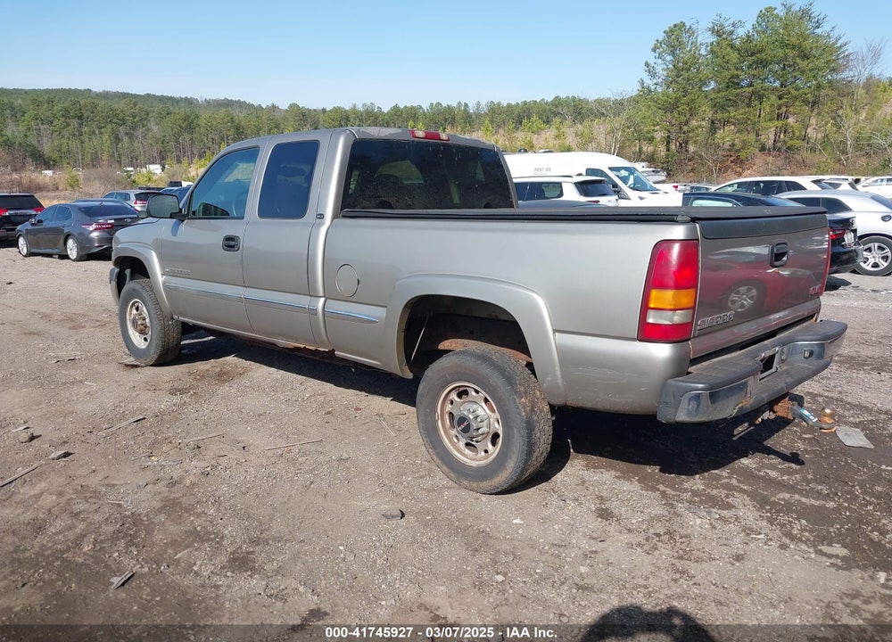 2002 GMC SIERRA 2500HD SLE VIN: 1GTHC29U22E302715