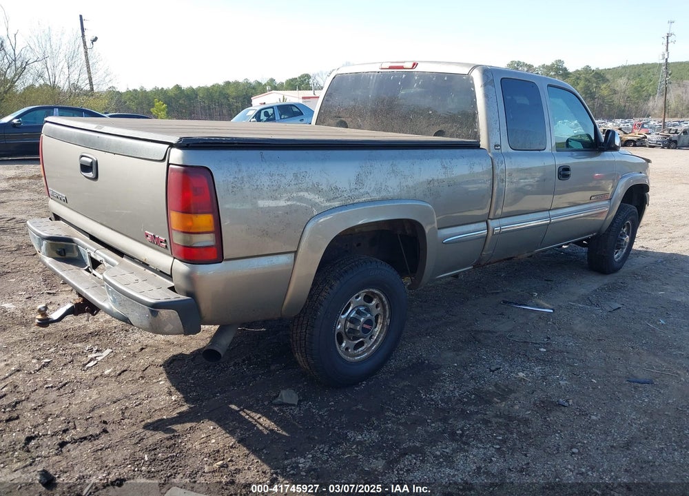 2002 GMC SIERRA 2500HD SLE VIN: 1GTHC29U22E302715
