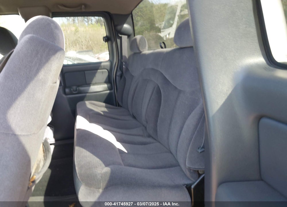2002 GMC SIERRA 2500HD SLE VIN: 1GTHC29U22E302715