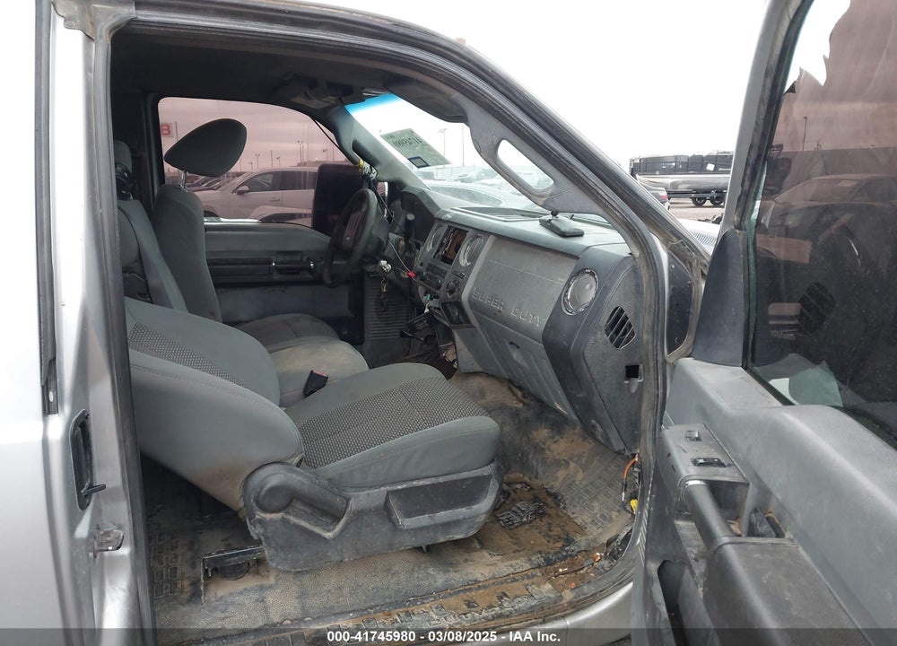 2011 FORD F-250 XLT VIN: 1FT7X2A65BEC97393