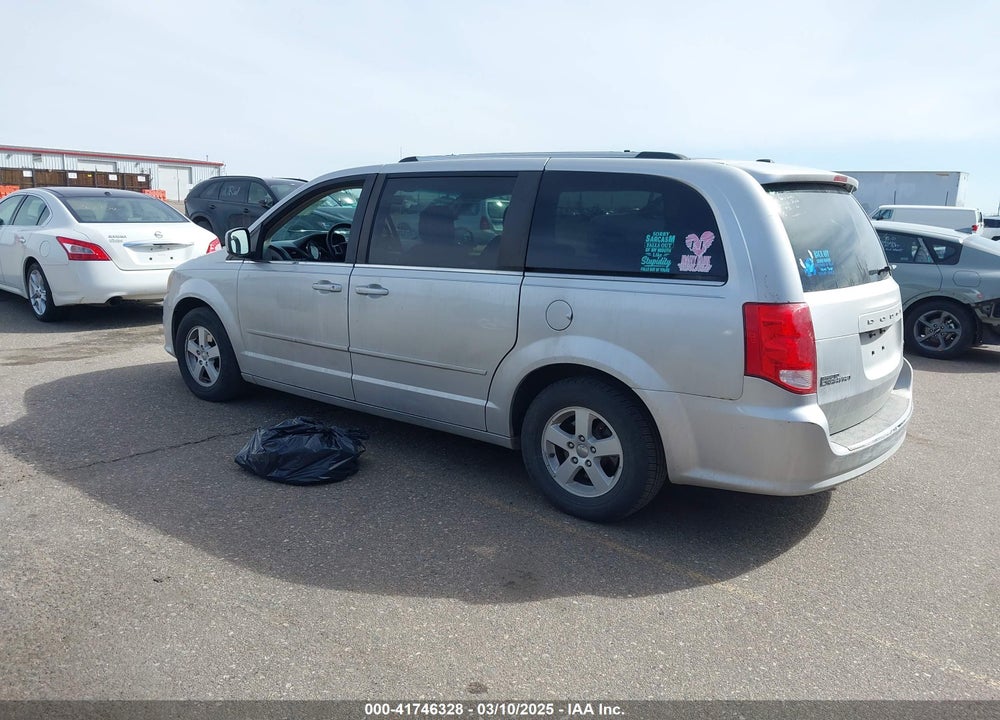 2011 DODGE GRAND CARAVAN CREW VIN: 2D4RN5DG8BR661963