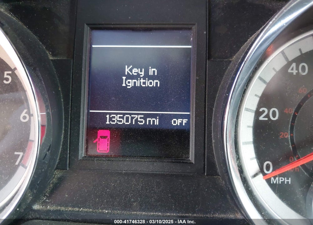 2011 DODGE GRAND CARAVAN CREW VIN: 2D4RN5DG8BR661963