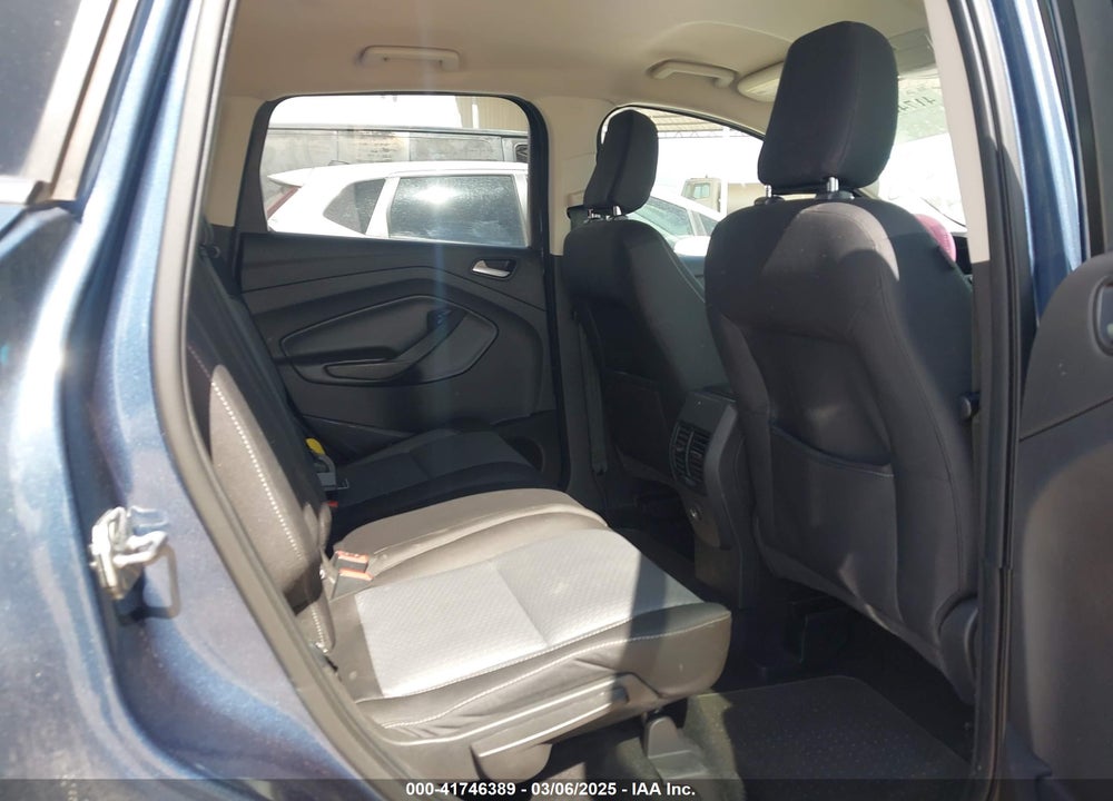 2018 FORD ESCAPE SE VIN: 1FMCU9GD4JUA28579