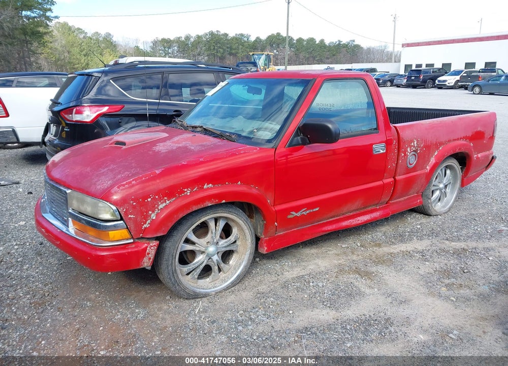 2000 CHEVROLET S-10 VIN: 1GCCS1457Y8273047