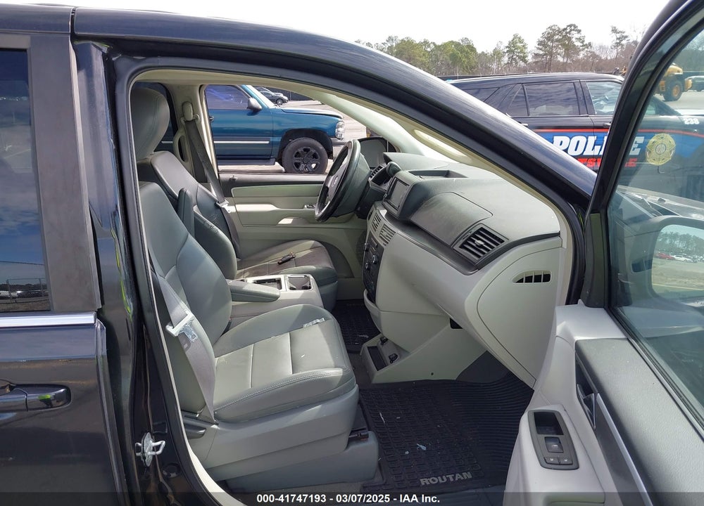2009 VOLKSWAGEN ROUTAN VIN: 2V8HW54X79R595653