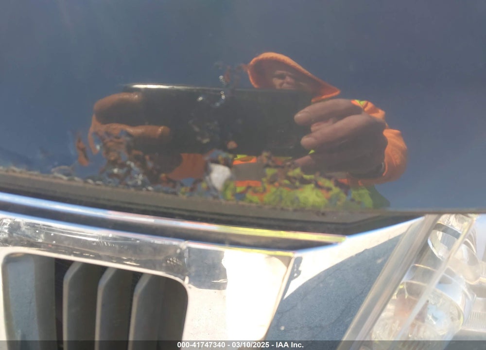 2011 JEEP GRAND CHEROKEE LAREDO VIN: 1J4RR4GG4BC597110