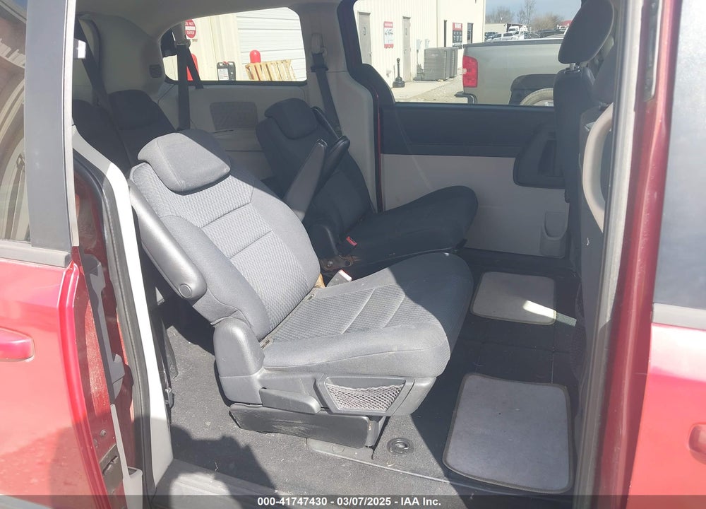 2010 DODGE GRAND CARAVAN VIN: 2D4RN5D15AR121383
