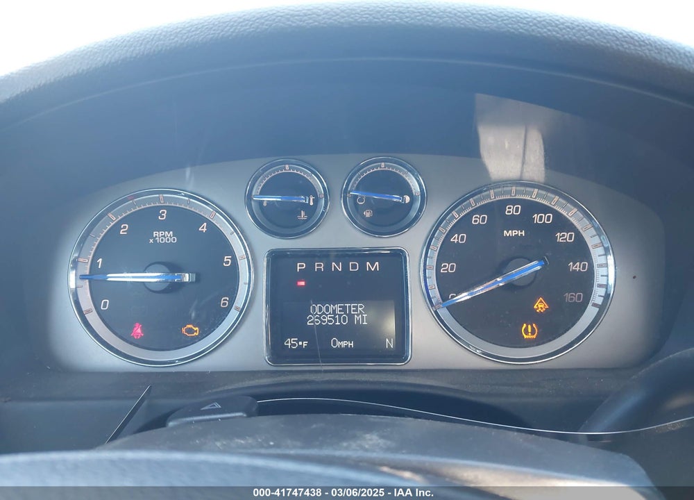2010 CADILLAC ESCALADE LUXURY VIN: 1GYUKBEF1AR270222