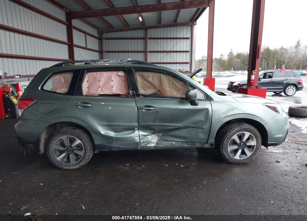 2018 SUBARU FORESTER VIN: JF2SJABCXJH410991