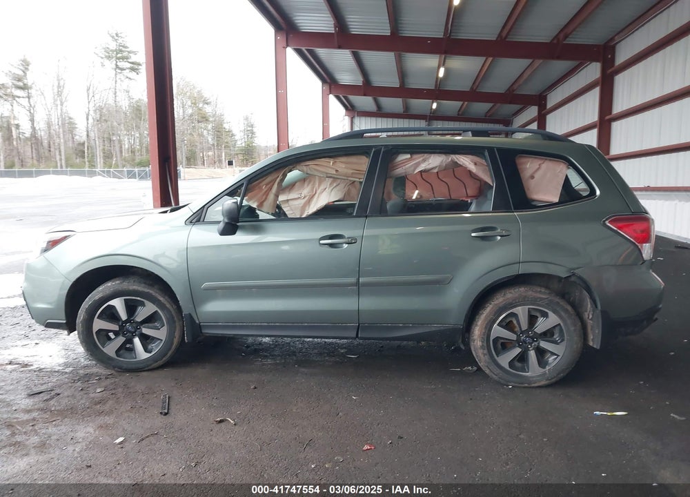 2018 SUBARU FORESTER VIN: JF2SJABCXJH410991