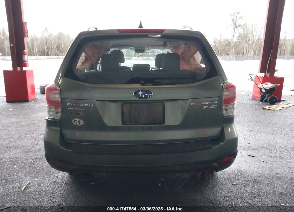 2018 SUBARU FORESTER VIN: JF2SJABCXJH410991