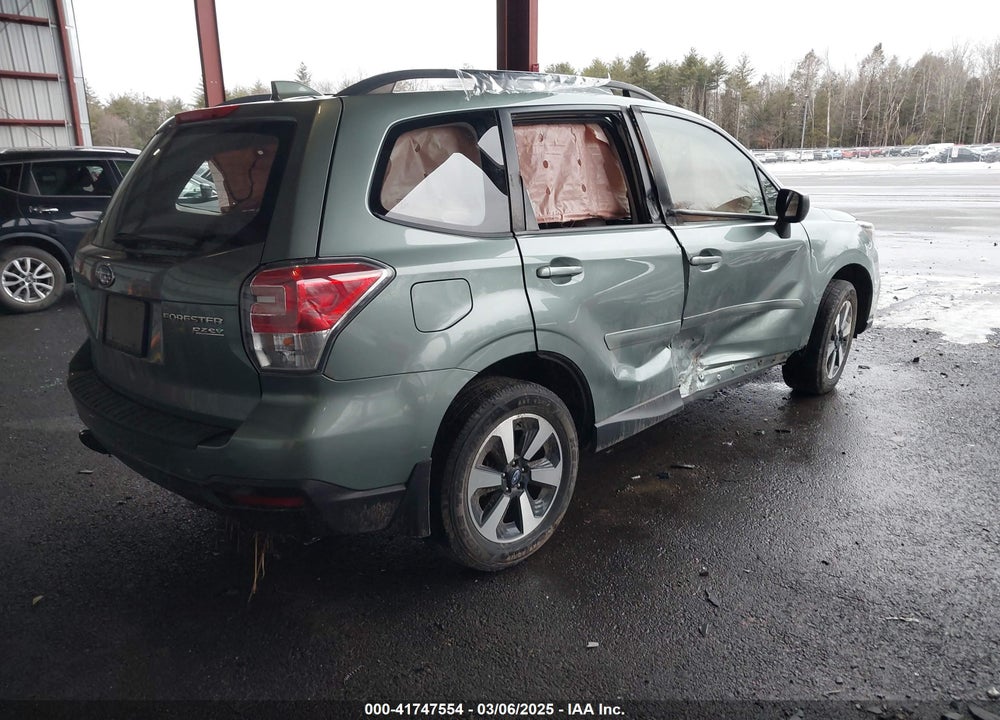 2018 SUBARU FORESTER VIN: JF2SJABCXJH410991
