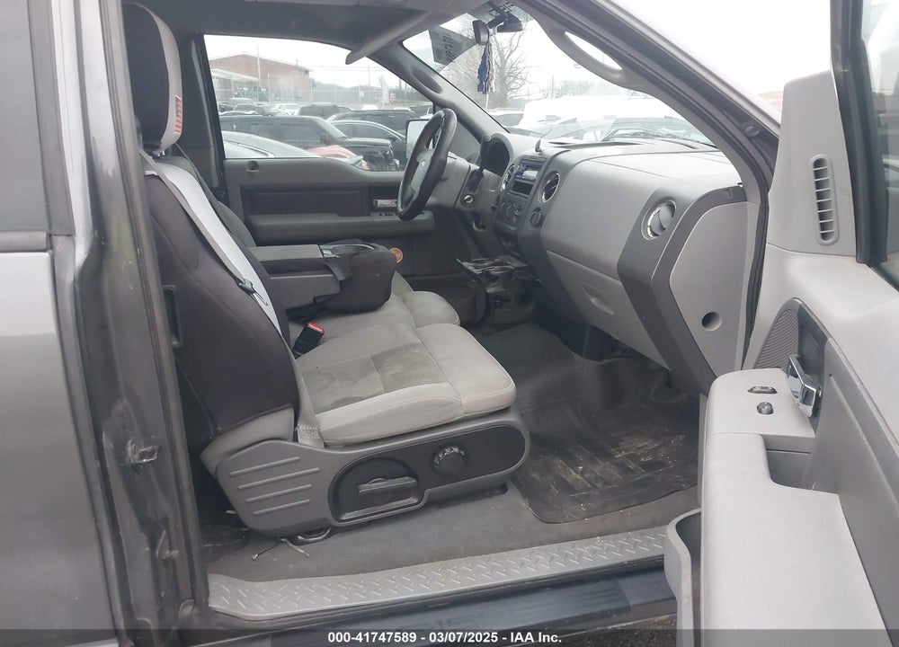 2004 FORD F-150 VIN: 1FTRX12W64NB37561
