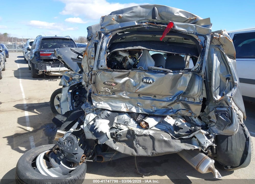 2014 KIA SOUL VIN: KNDJN2A23E7049547