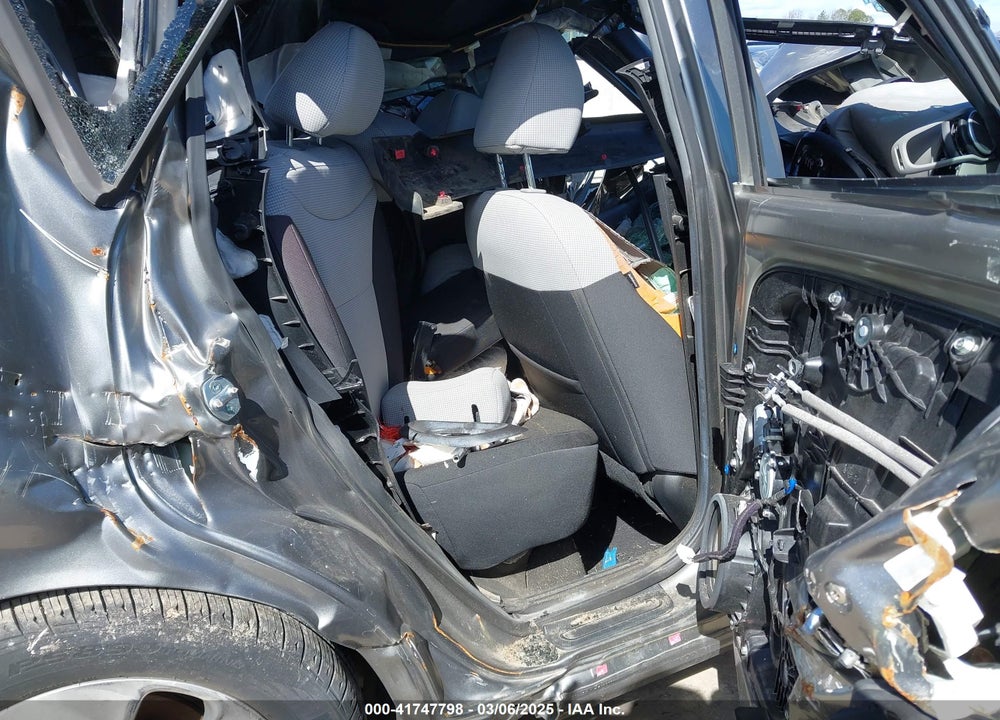 2014 KIA SOUL VIN: KNDJN2A23E7049547