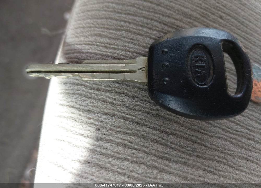 2012 KIA SEDONA VIN: KNDMG4C73C6424514