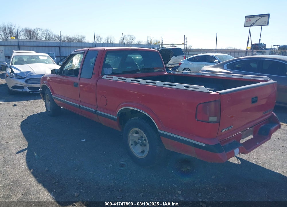 1996 CHEVROLET S TRUCK VIN: 1GCCS19X1T8217446