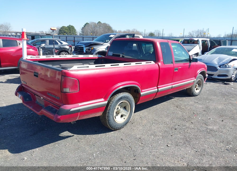 1996 CHEVROLET S TRUCK VIN: 1GCCS19X1T8217446
