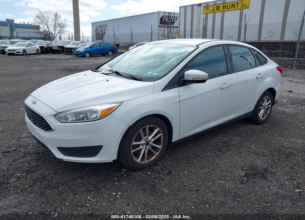 2015 FORD FOCUS SE VIN: 1FADP3F28FL335110