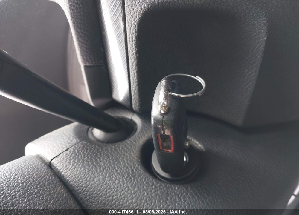 2010 VOLKSWAGEN JETTA VIN: 3VWRZ7AJ2AM018749