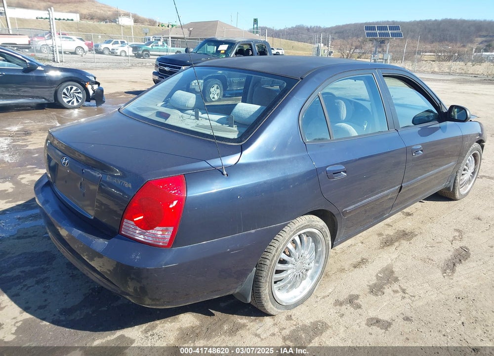 2006 HYUNDAI ELANTRA GLS/LIMITED VIN: KMHDN46D26U305372