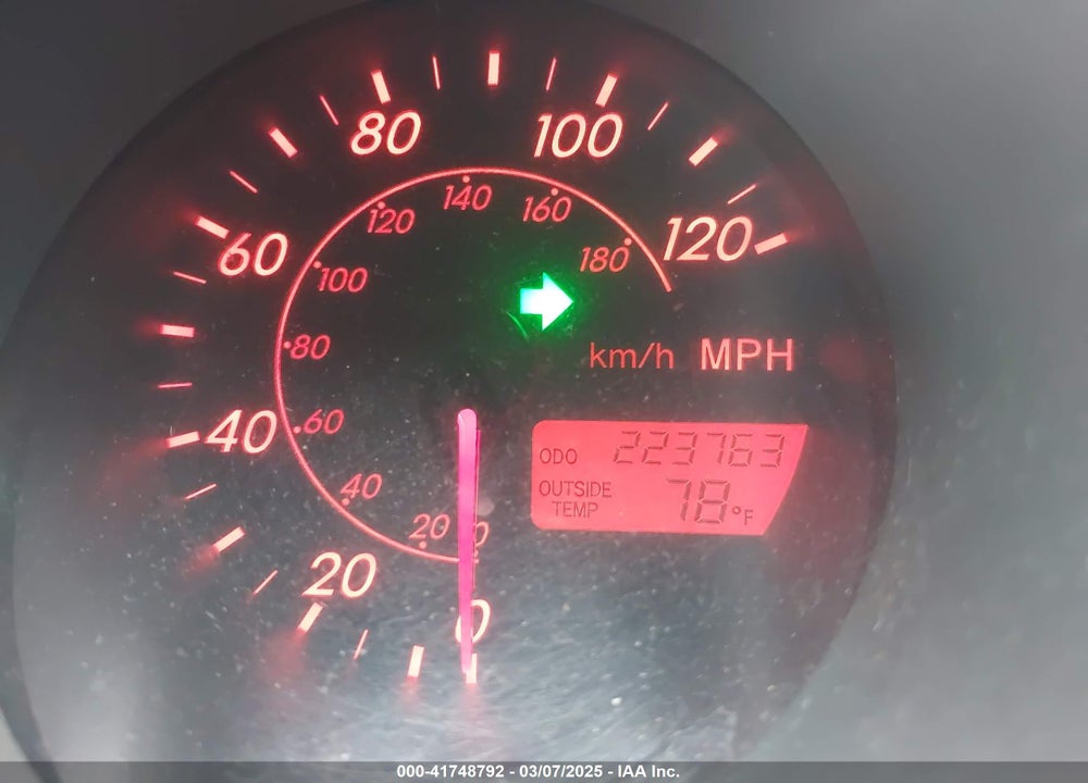 2003 TOYOTA MATRIX VIN: 2T1KR32E83C054004
