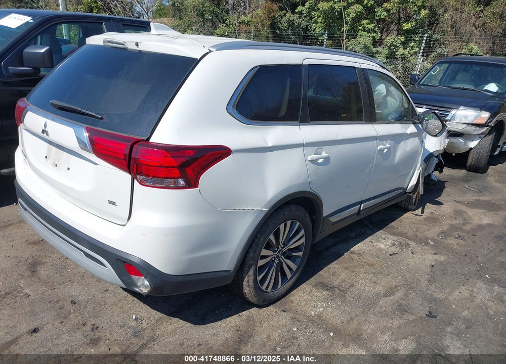 2020 MITSUBISHI OUTLANDER VIN: JA4AD3A3XLZ040079