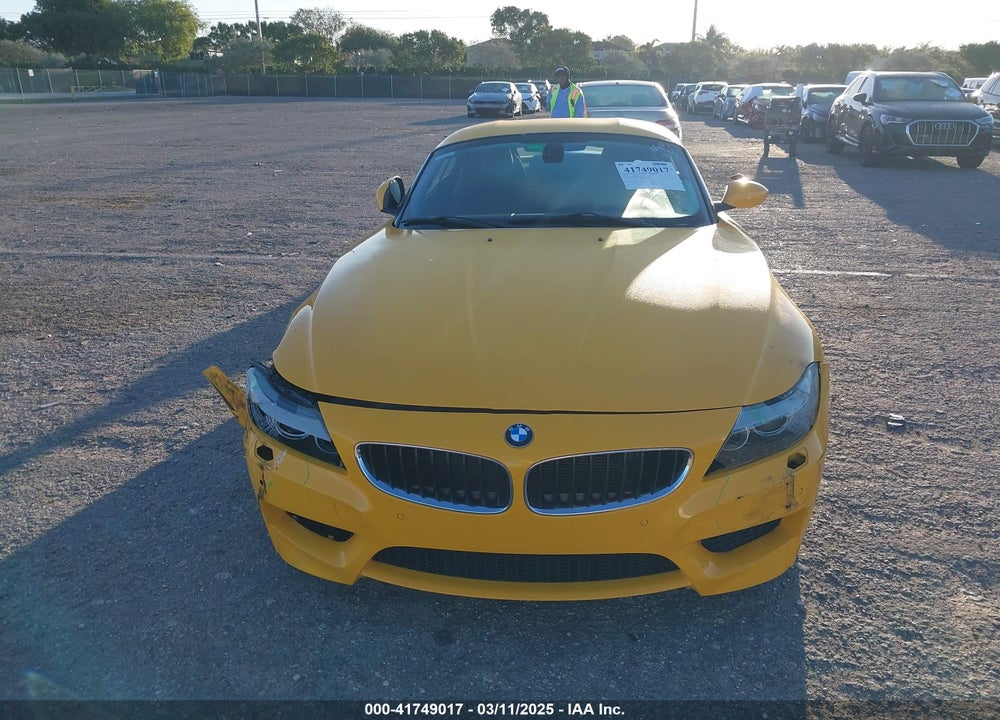 2011 BMW Z4 VIN: WBALM5C56BE495894