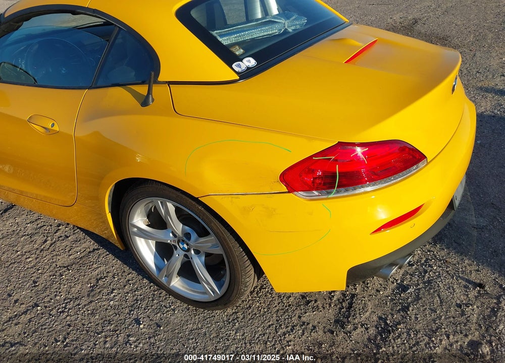 2011 BMW Z4 VIN: WBALM5C56BE495894