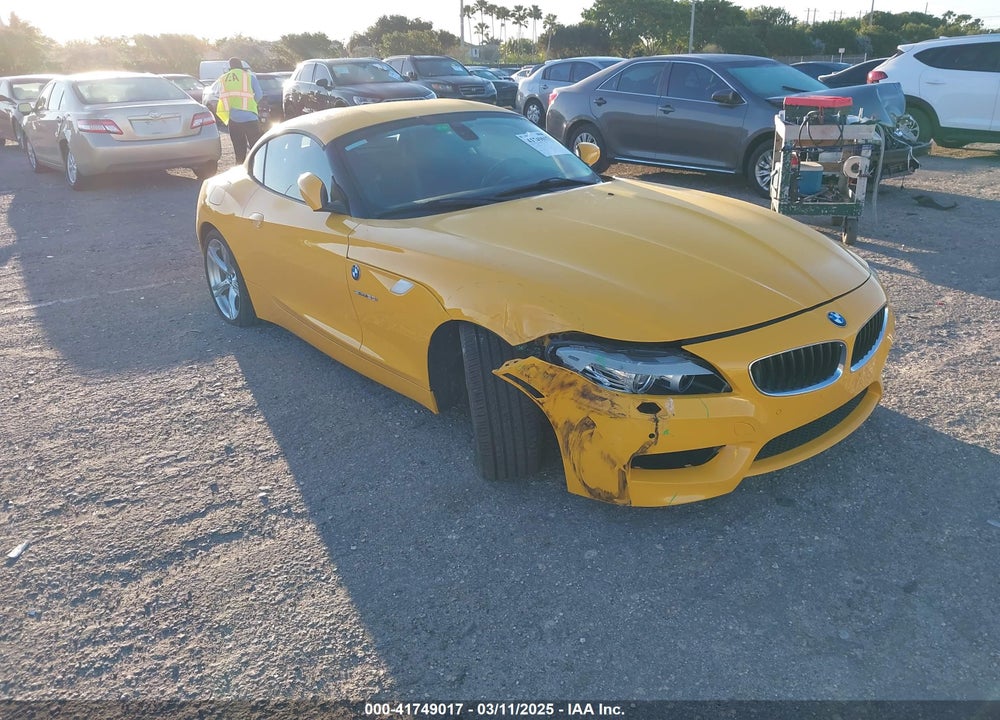 2011 BMW Z4 VIN: WBALM5C56BE495894
