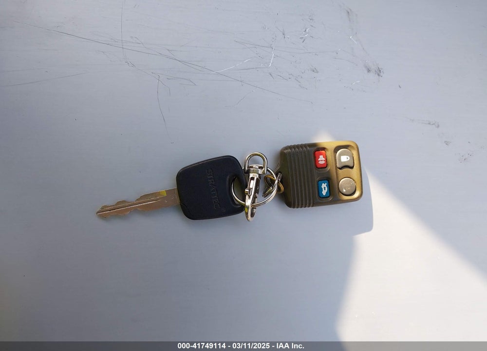 1999 MERCURY GRAND MARQUIS VIN: 2MEFM75W5XX633558