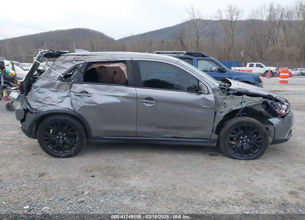 2018 MITSUBISHI OUTLANDER SPORT 2.0 ES/2.0 LE VIN: JA4AP3AU1JU014402