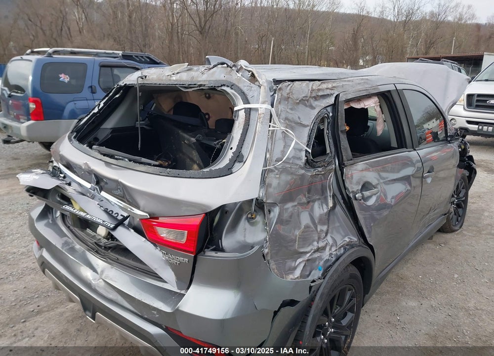 2018 MITSUBISHI OUTLANDER SPORT 2.0 ES/2.0 LE VIN: JA4AP3AU1JU014402