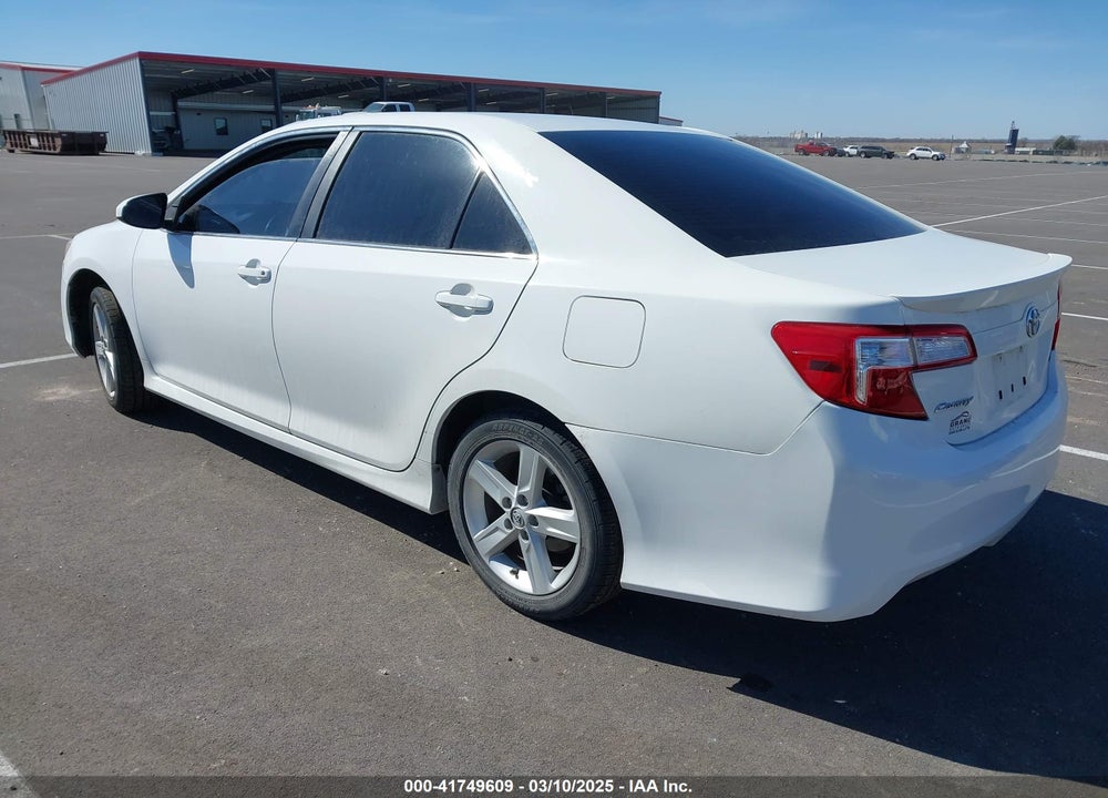 2013 TOYOTA CAMRY SE VIN: 4T1BF1FK4DU288007
