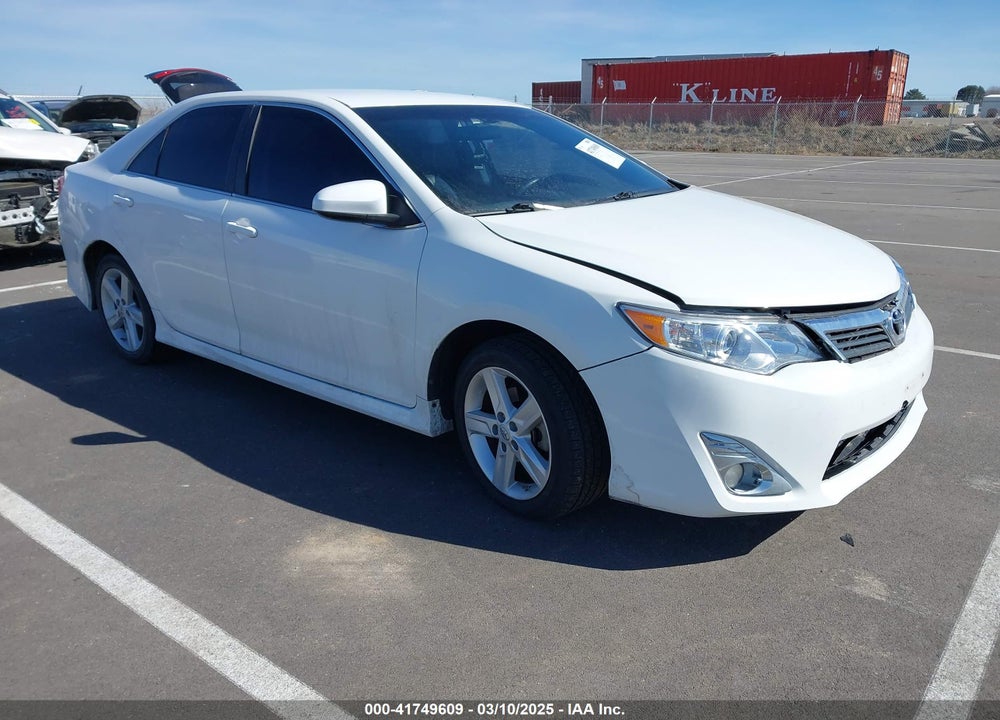 2013 TOYOTA CAMRY SE VIN: 4T1BF1FK4DU288007