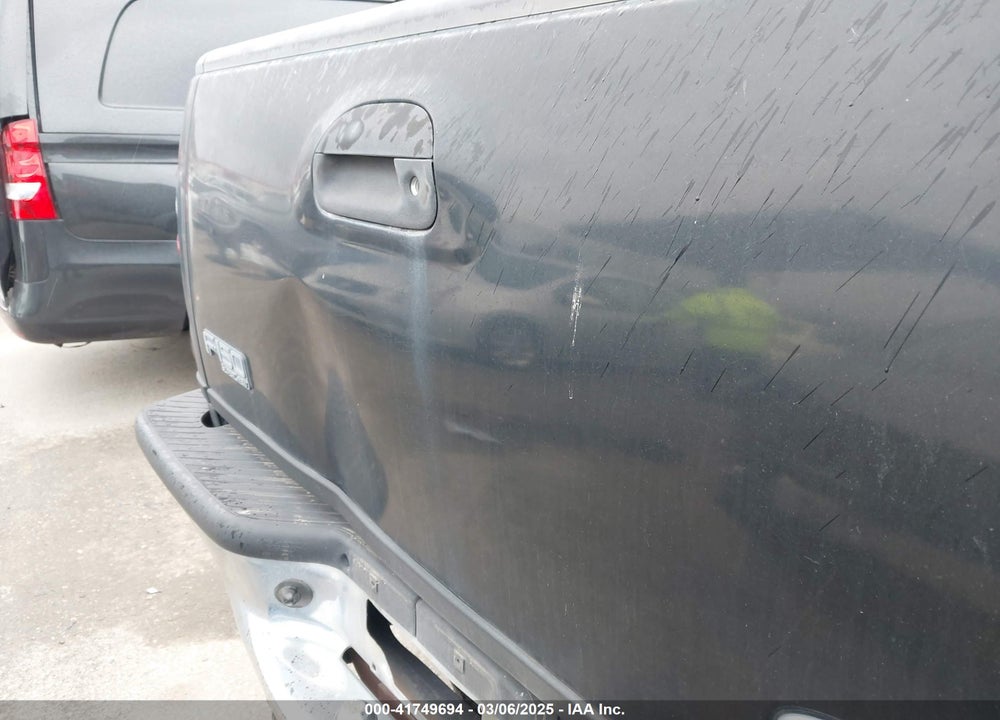 2001 FORD F-150 VIN: 1FTRW08L21KE35905