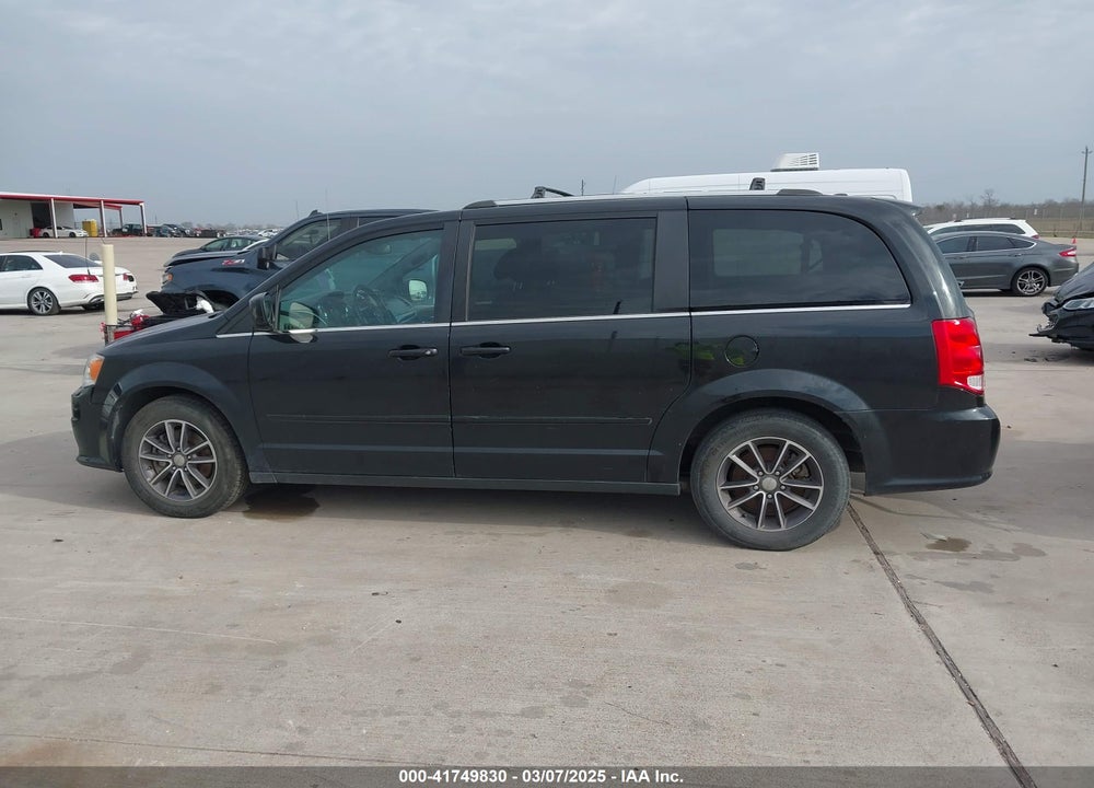 2017 DODGE GRAND CARAVAN VIN: 2C4RDGCG9HR749698