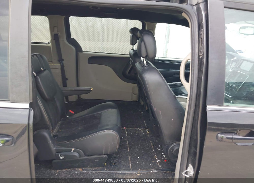 2017 DODGE GRAND CARAVAN VIN: 2C4RDGCG9HR749698